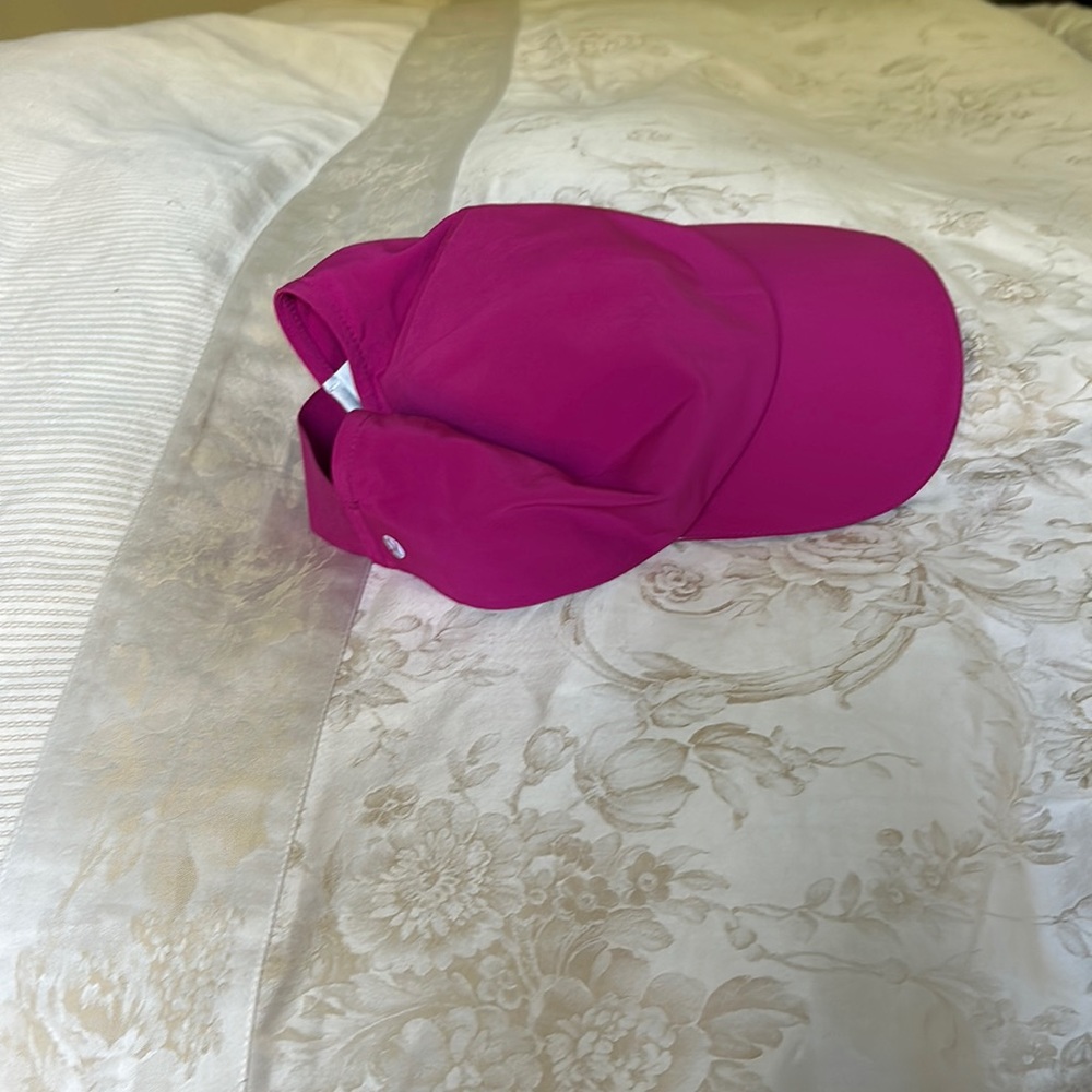 Lulu lemon hat